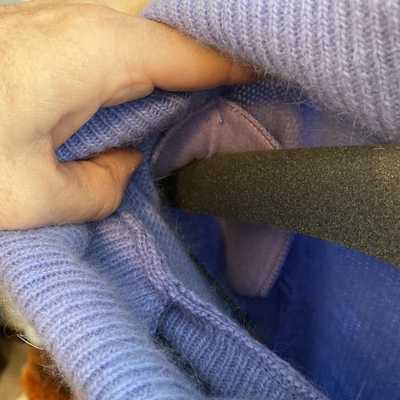 AMAZING VINTAGE lambswool angora sweater! SO soft and cute!! Size US small (S) - Picture 7 of 10